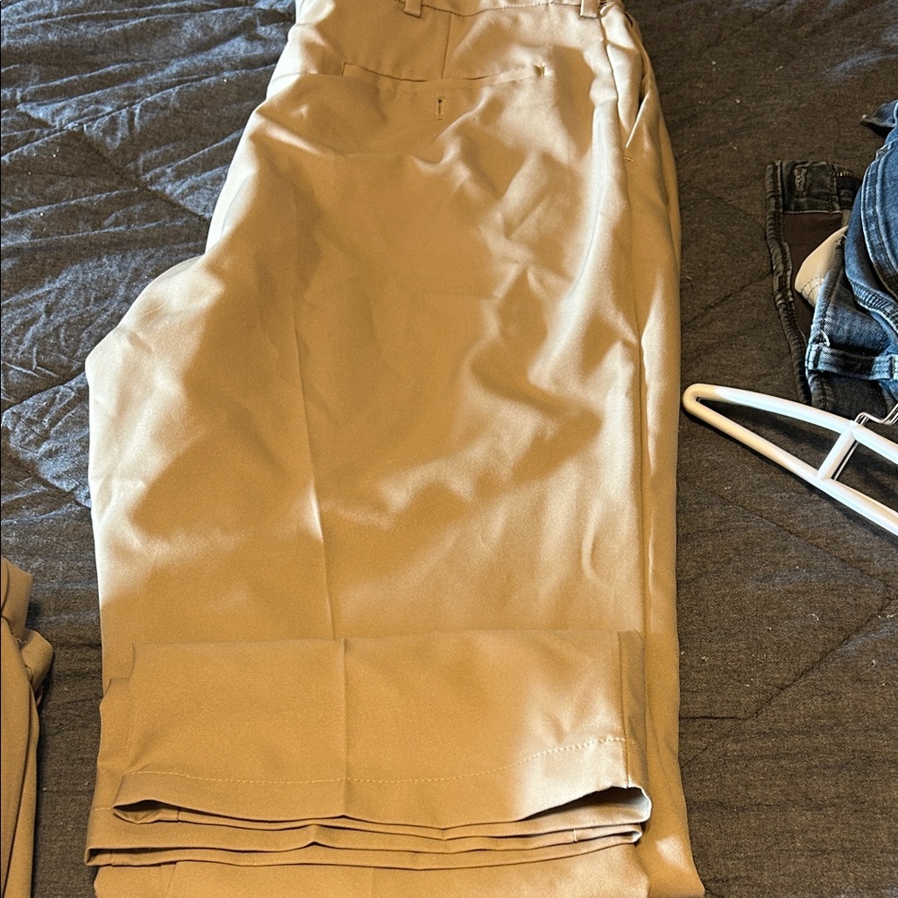 Haggar Men's Khaki Chinos